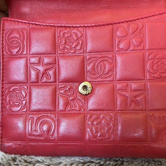 Authentic Chanel leather icon line wallet with red Lambskin leather - Picture 6 of 11